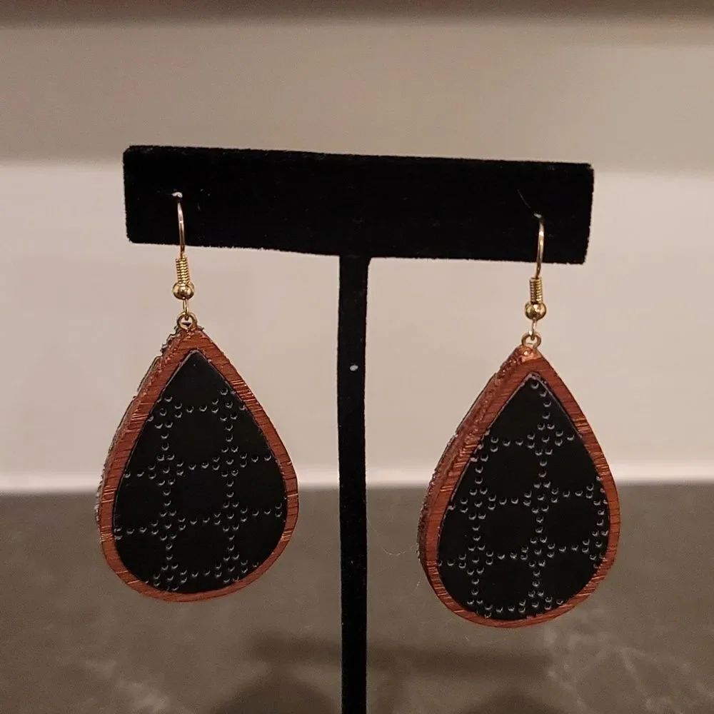 BRAND NEW MUDD BOHEMIAN WOOD TEARDROP DANGLE EARRINGS 2.25" STATEMENT E…